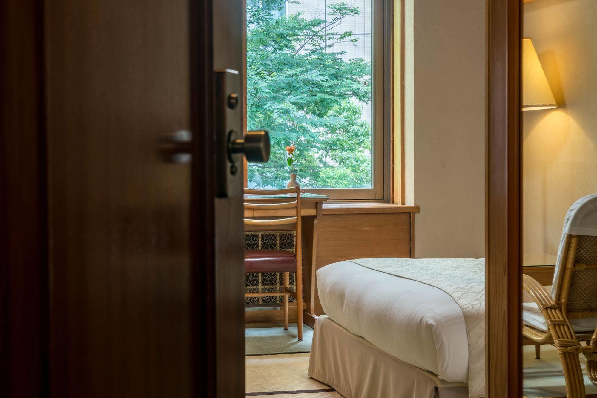 Hilltop Hotel Токіо Екстер'єр фото